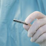 Catharina Ziekenhuis plaatst eerste onderhuidse bluetooth-hartmonitor