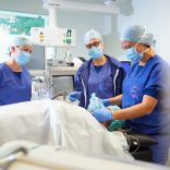 Zelfstandige kliniek Equipe en Catharina Ziekenhuis pakken samen tekort OK-personeel op